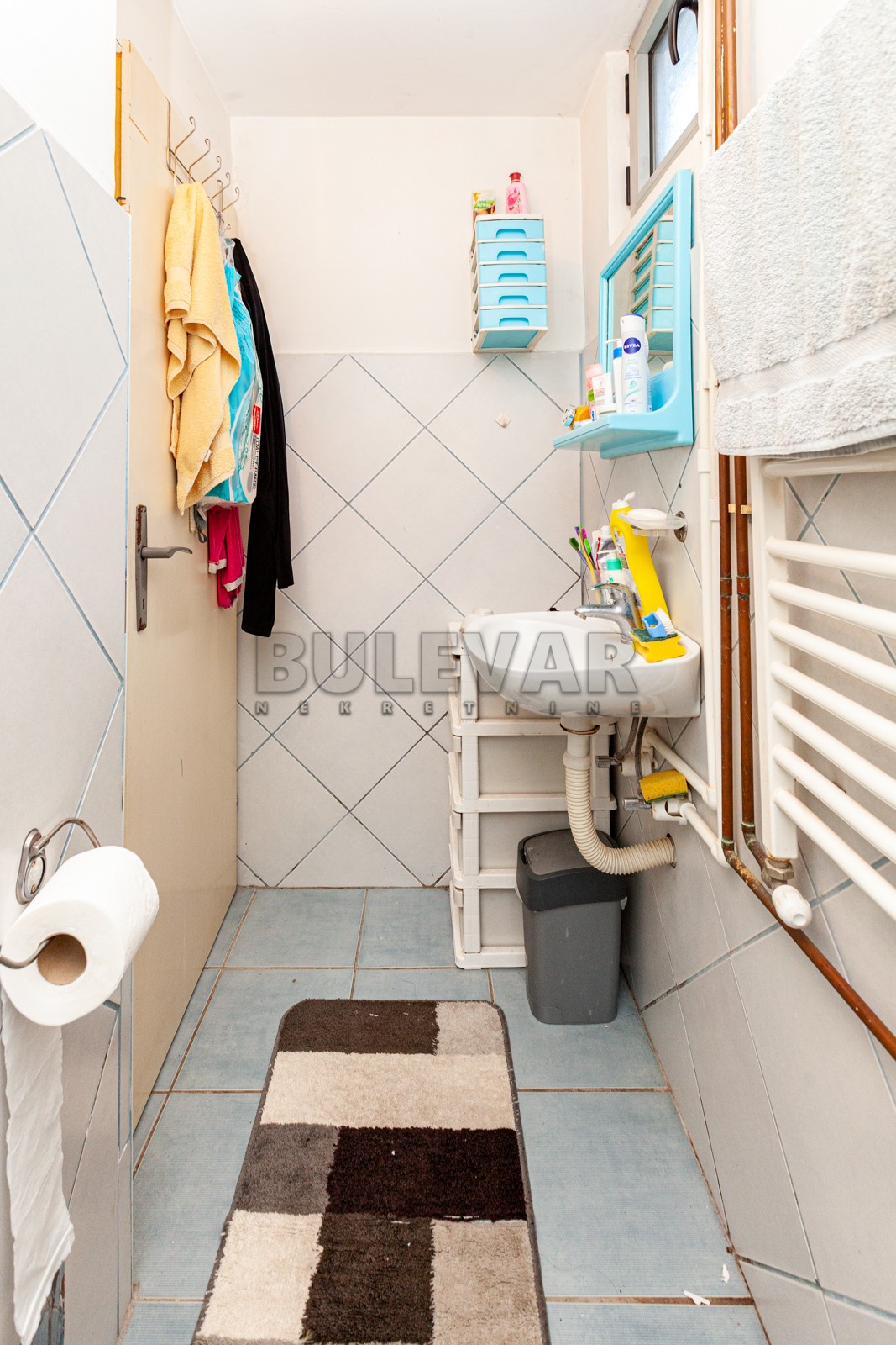 Trosoban stan, 81 m2, Durlan, Kninska ID: p-05014 14