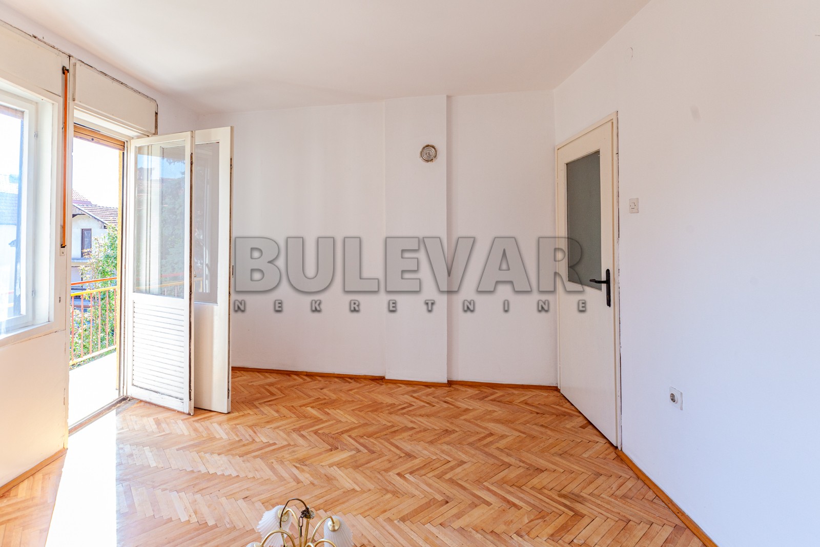 Trosoban stan, 84 m2, Duvanište, Majakovskog ID: p-04007 2