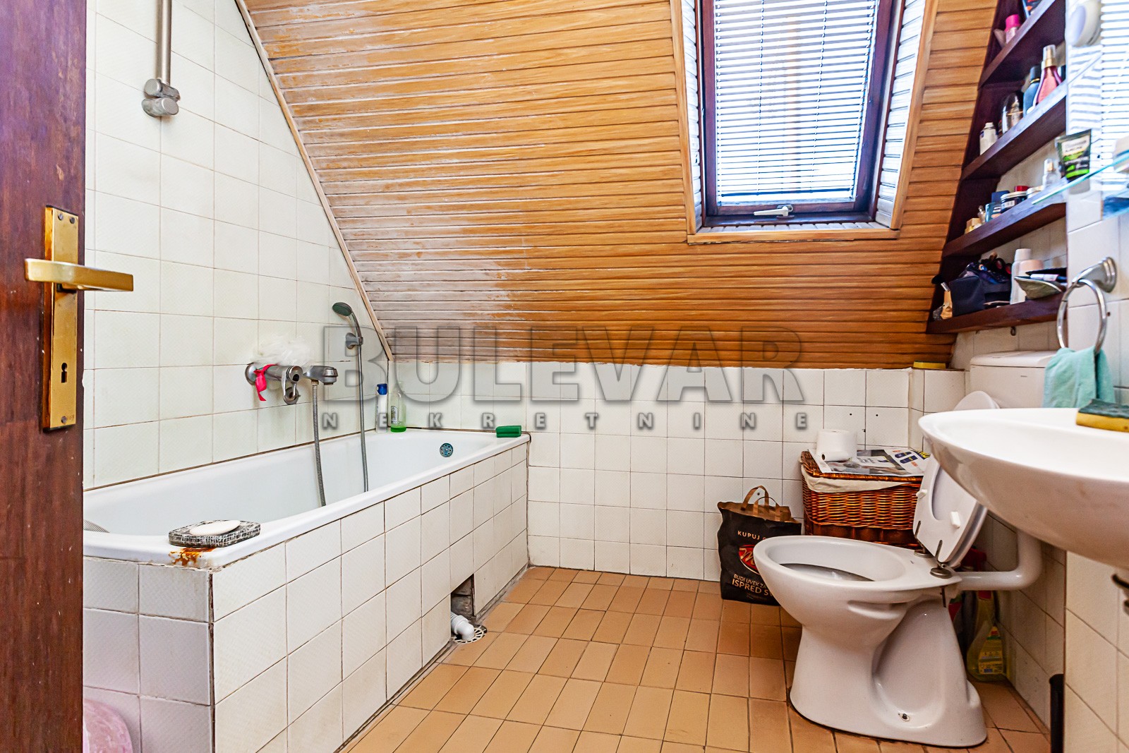 Trosoban stan, 84 m2, Železnička stanica, Dimitrija Tucovića ID: p-010391 12