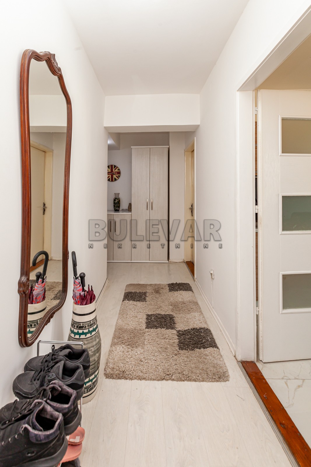 Trosoban stan, 91 m2, Centar, Trg Pavla Stojkovića ID: p-06905 6