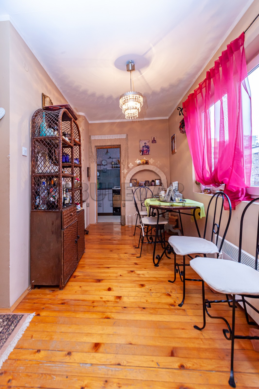 Trosoban stan, 95 m2, Medijana, Rentgenova ID: p-07384 11