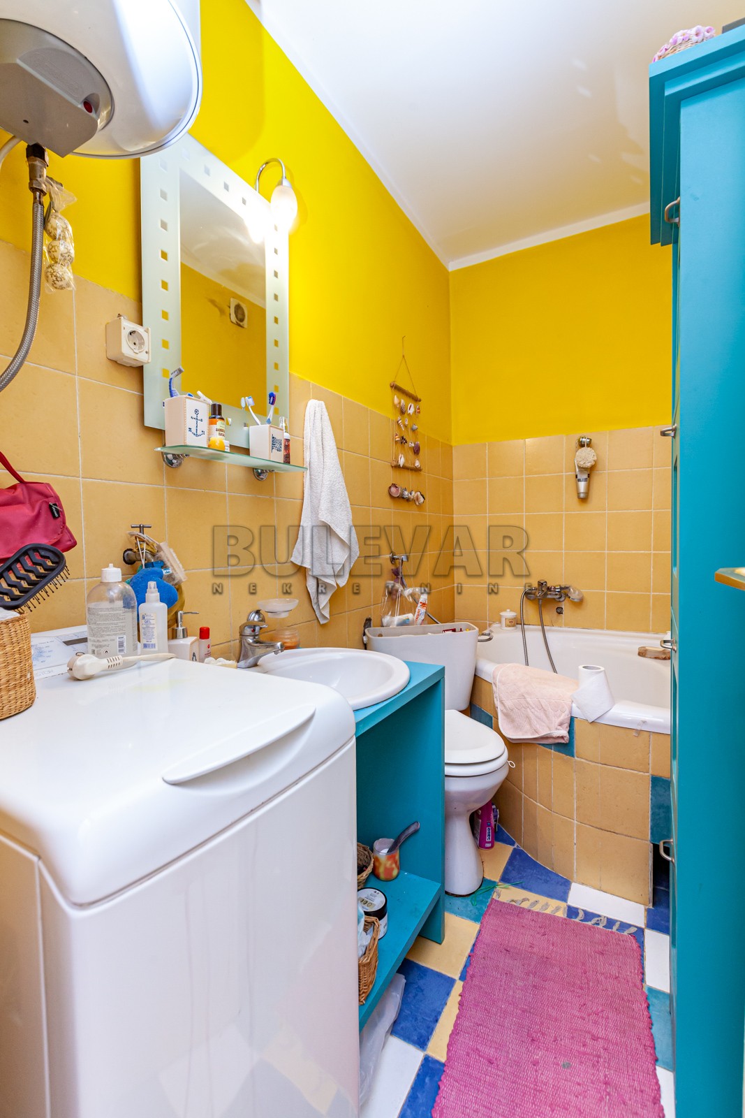 Trosoban stan, 95 m2, Medijana, Rentgenova ID: p-07384 16