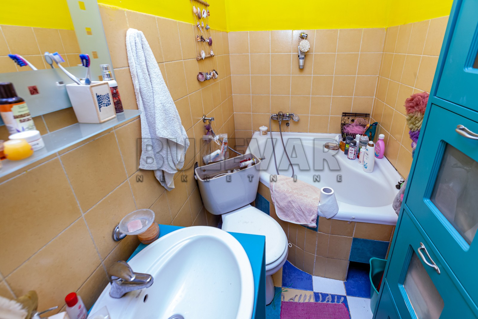 Trosoban stan, 95 m2, Medijana, Rentgenova ID: p-07384 17