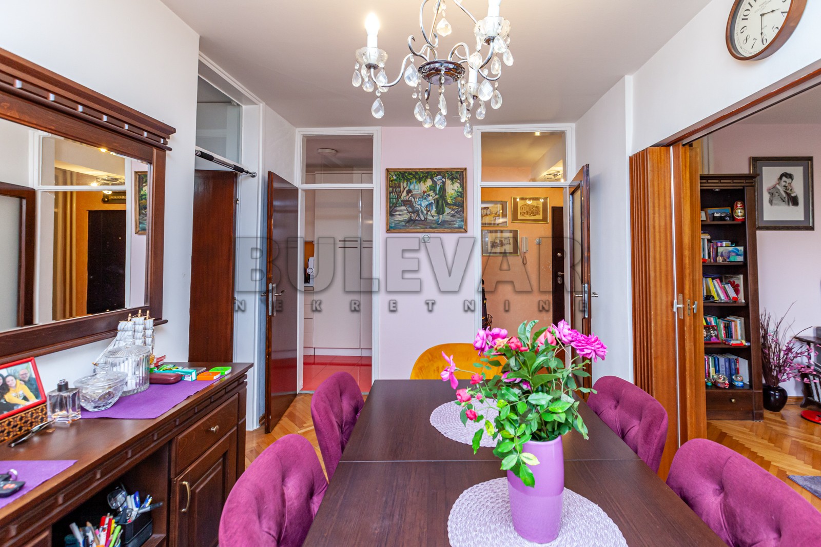 Trosoban stan, 98 m2, Medijana, Trg kralja Aleksandra Ujedinitelja ID: p-06884 6