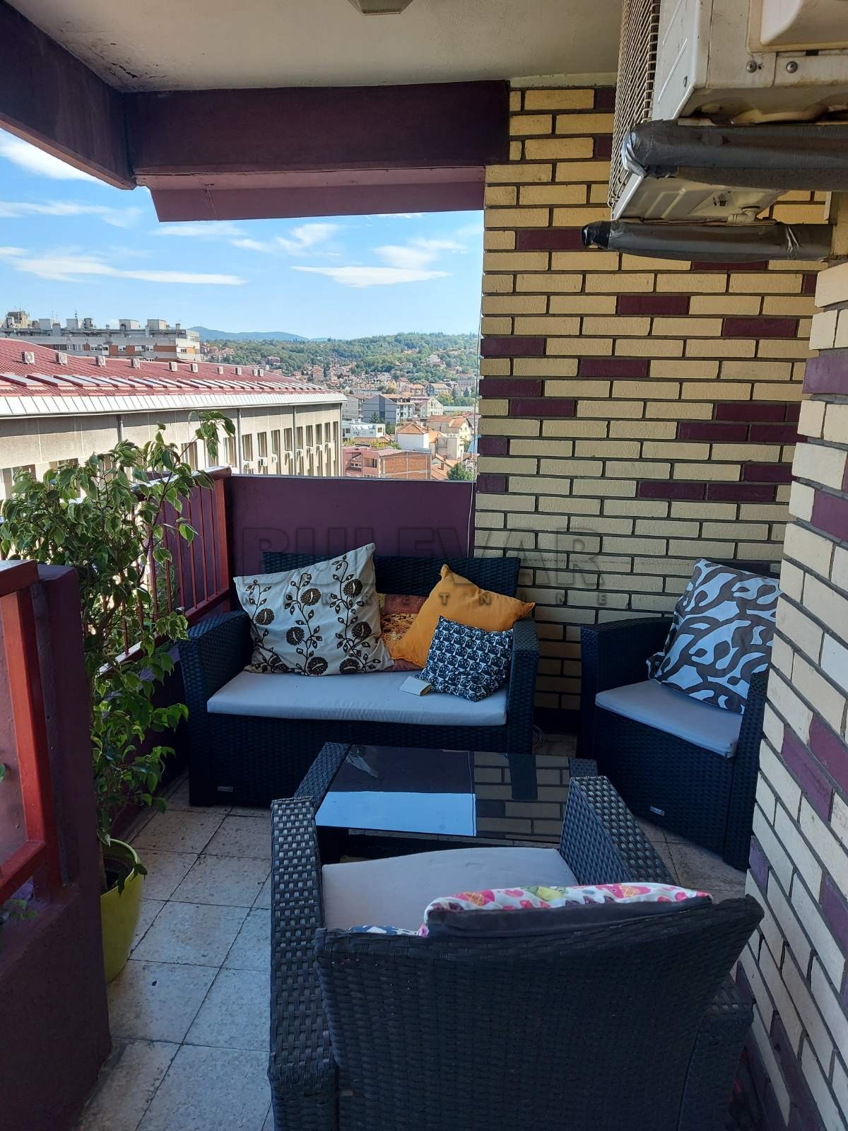 Trosoban stan, 98 m2, Medijana, Trg kralja Aleksandra Ujedinitelja ID: p-06884 9