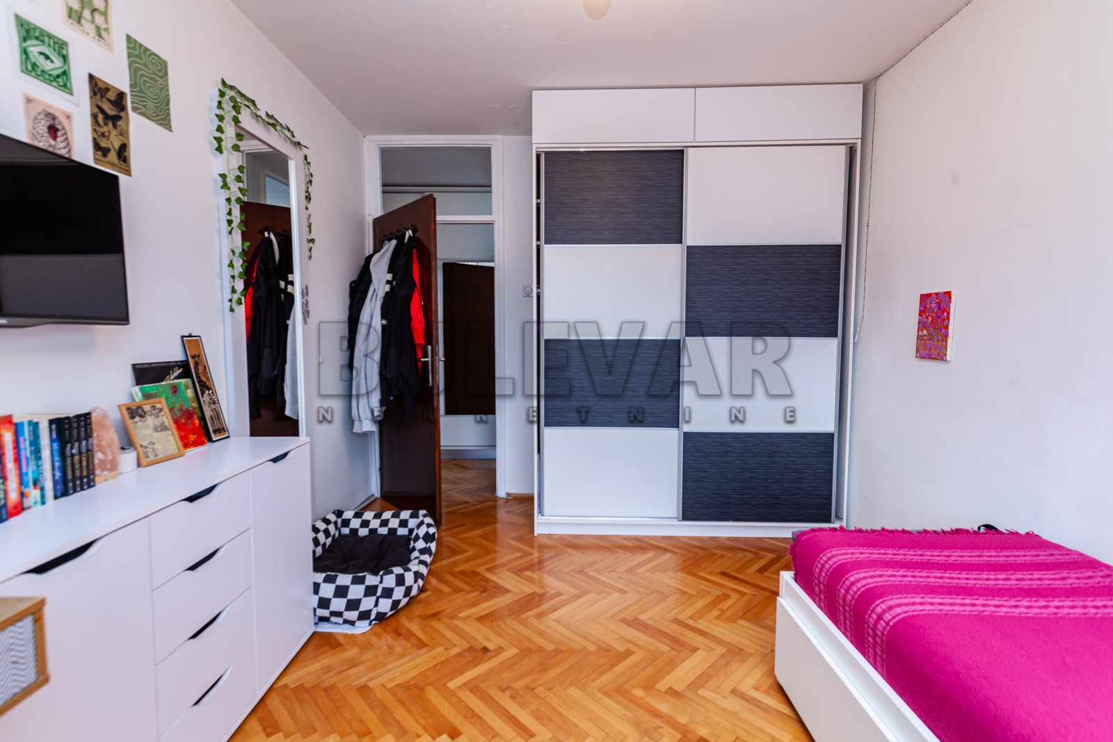 Trosoban stan, 98 m2, Medijana, Trg kralja Aleksandra Ujedinitelja ID: p-06884 21