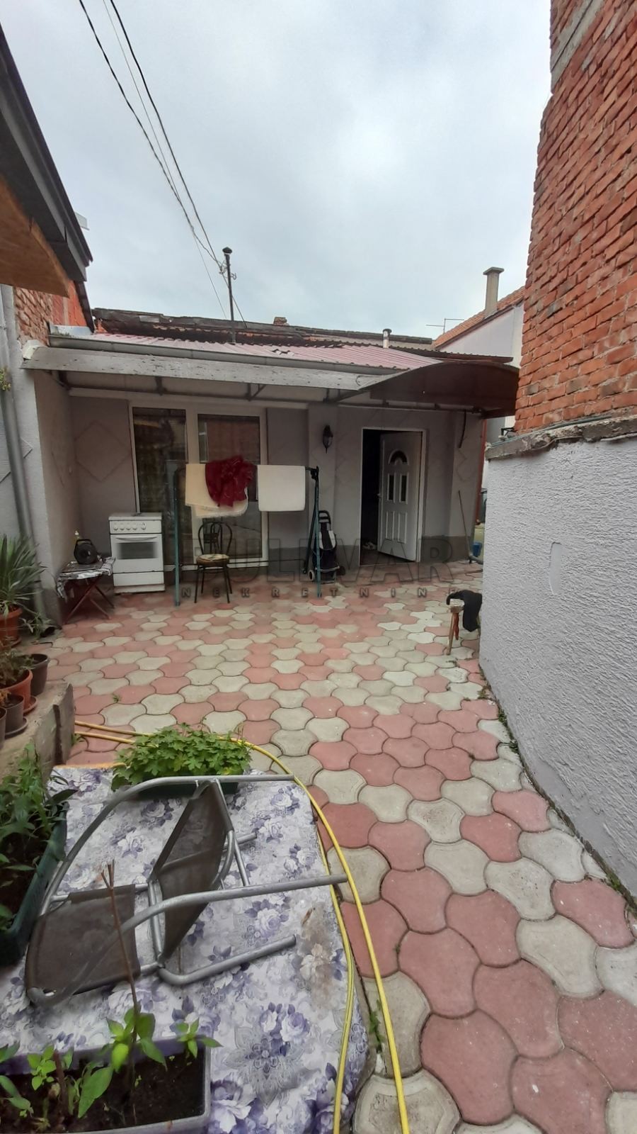 Trosobna kuća, 100 m2, Čamurlija, Šumatovačka ID: p-09431 18