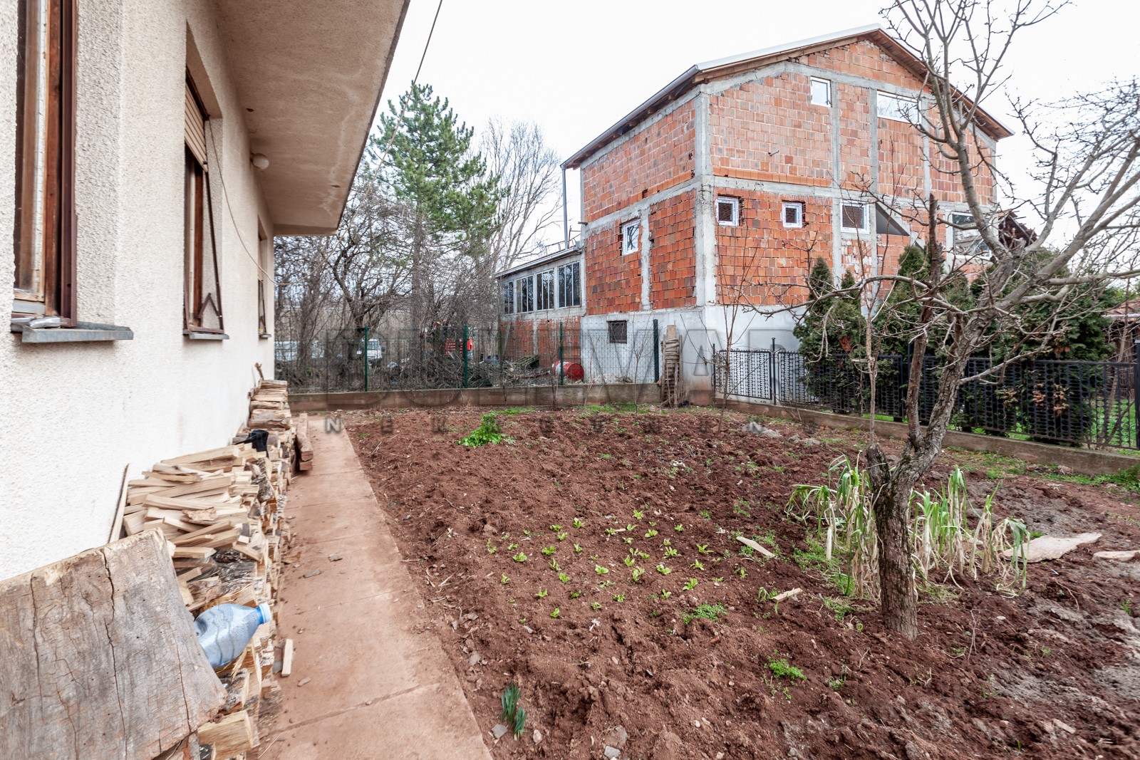 Trosobna kuća, 105 m2, Donja Vrežina, Donja Vrežina ID: p-07896 2