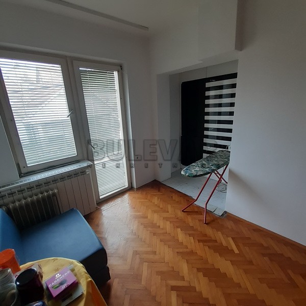 Trosobna kuća, 110 m2, Palilula, Jove Tošića ID: p-011002 21