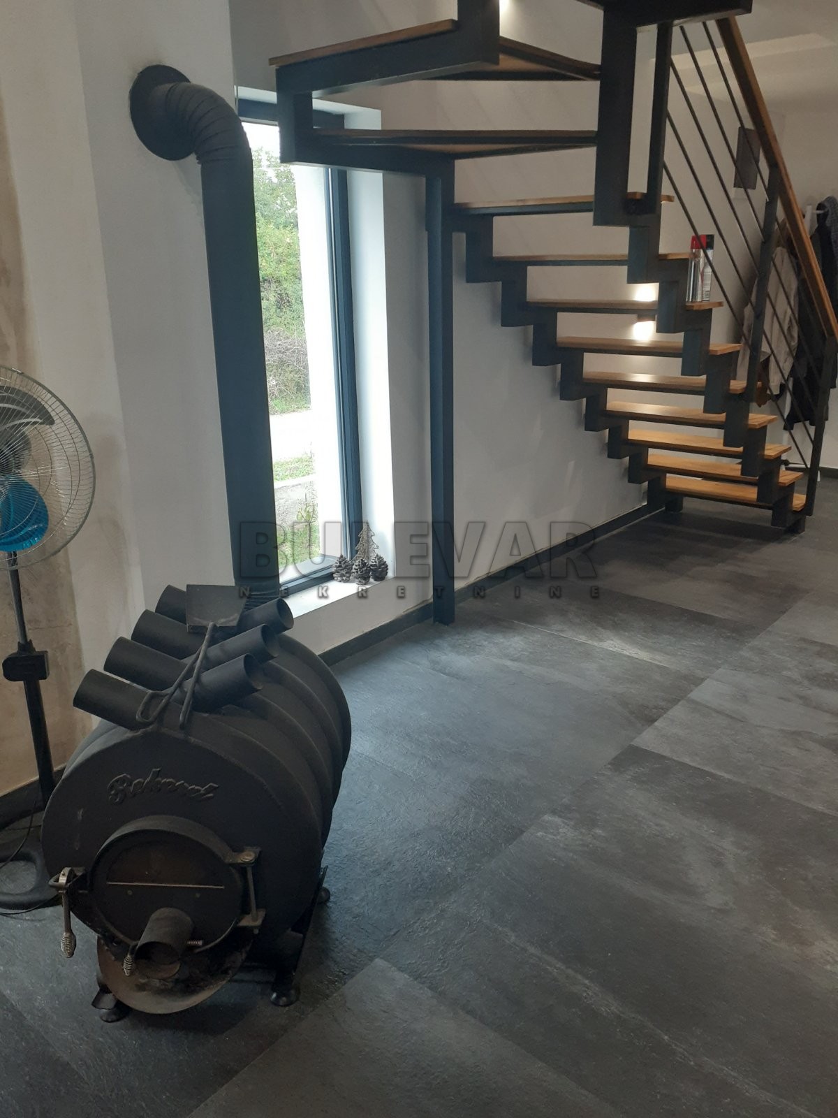 Trosobna kuća, 125 m2, Divostin, Gornjomilanovačka ID: p-05700 18