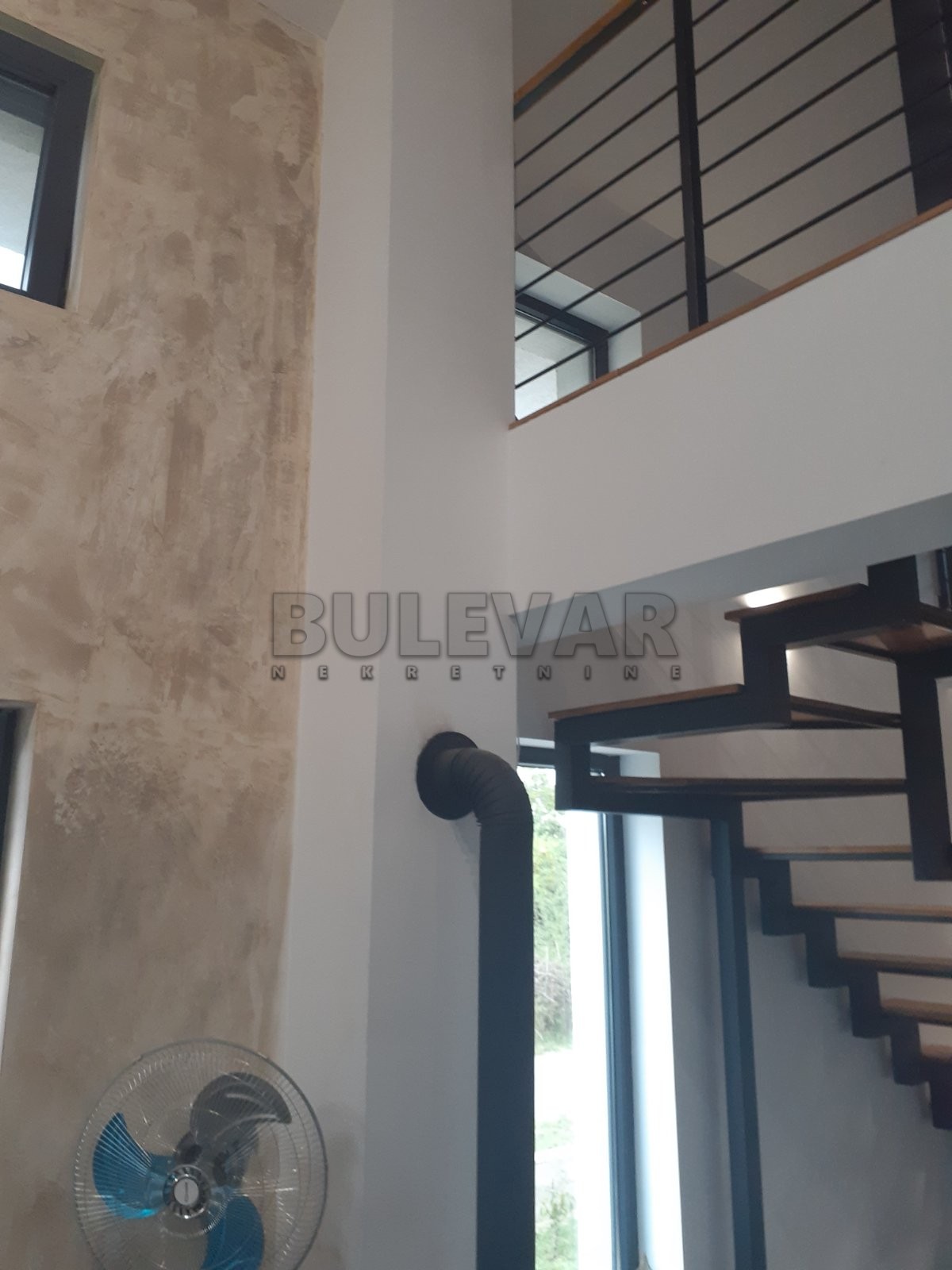 Trosobna kuća, 125 m2, Divostin, Gornjomilanovačka ID: p-05700 2