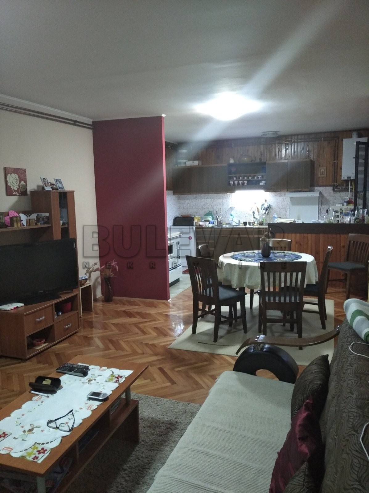 Trosobna kuća, 150 m2, Čamurlija, Bulevar 12. februar ID: p-01216 2