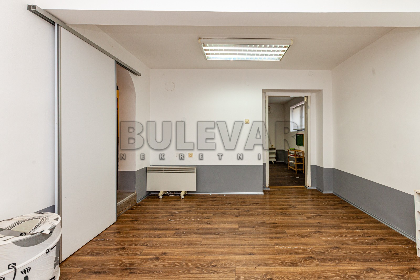 Trosobna kuća, 156 m2, Centar, Jug Bogdanova ID: p-03771 12