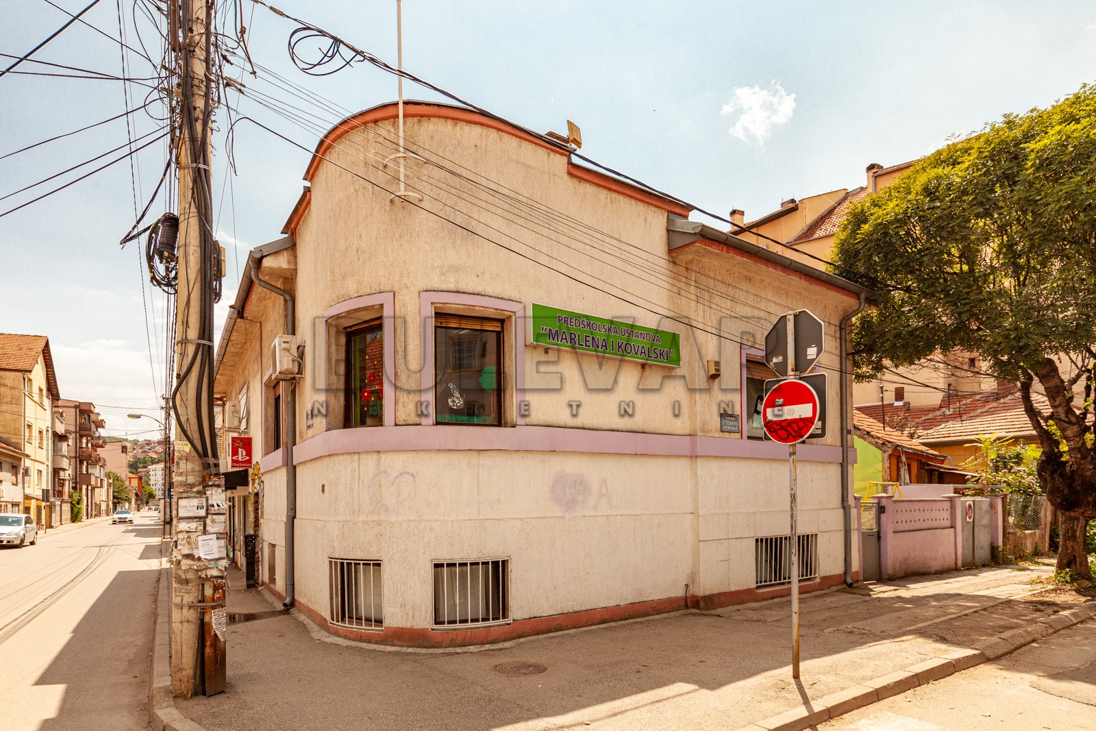 Trosobna kuća, 156 m2, Centar, Jug Bogdanova ID: p-03771 2