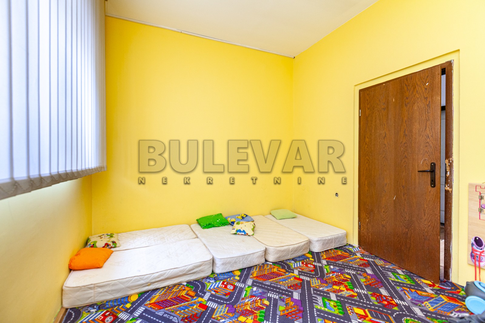 Trosobna kuća, 156 m2, Centar, Jug Bogdanova ID: p-03771 6