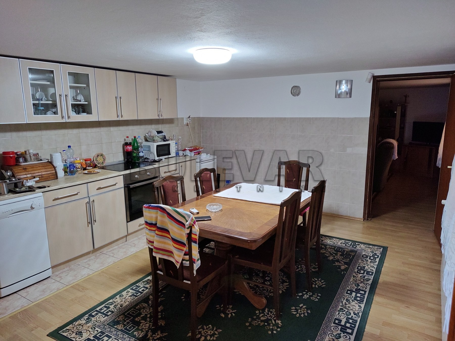 Trosobna kuća, 200 m2, Hajduk Veljkova ID: p-06376 11