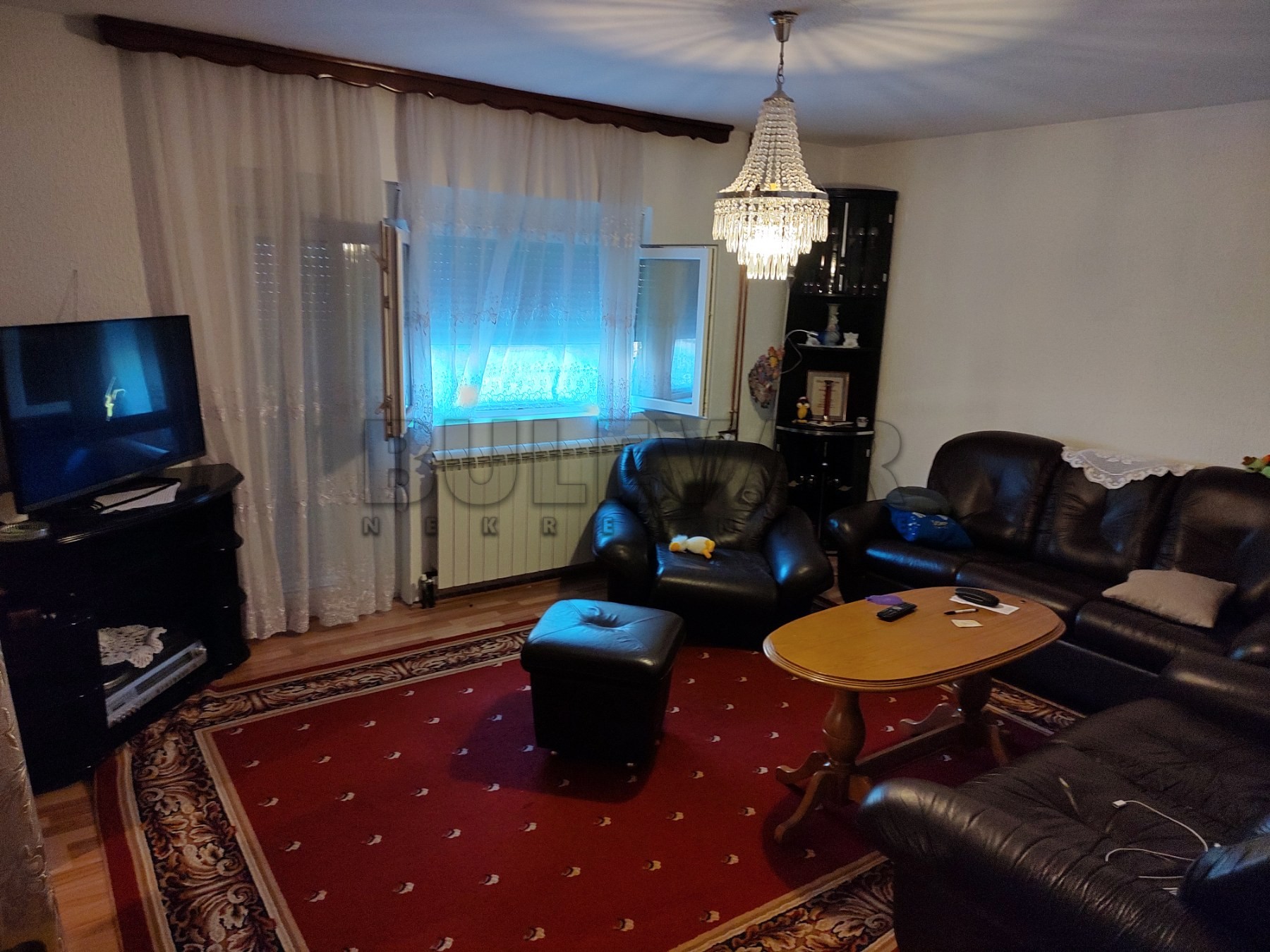 Trosobna kuća, 200 m2, Hajduk Veljkova ID: p-06376 22