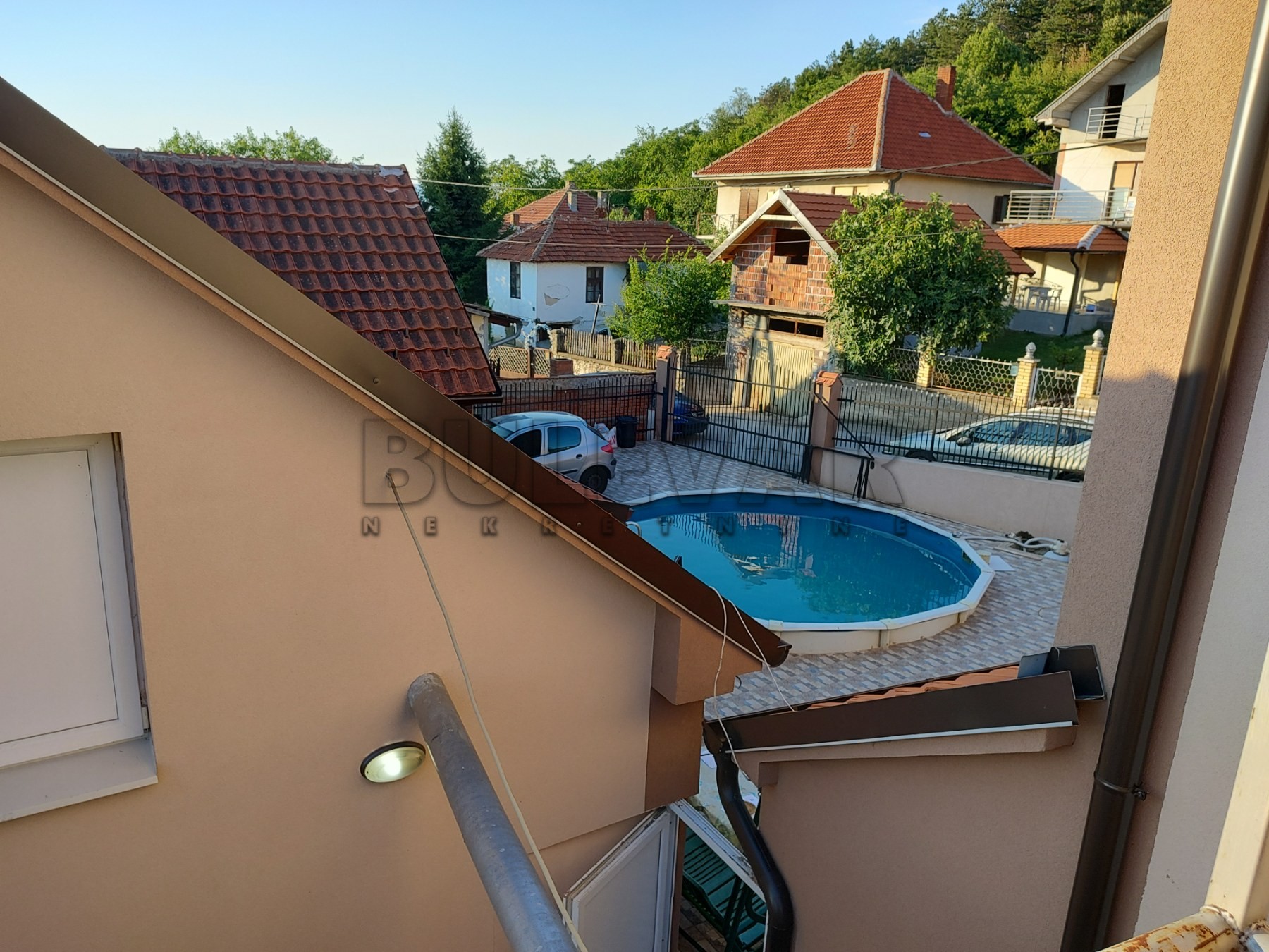 Trosobna kuća, 200 m2, Hajduk Veljkova ID: p-06376 2