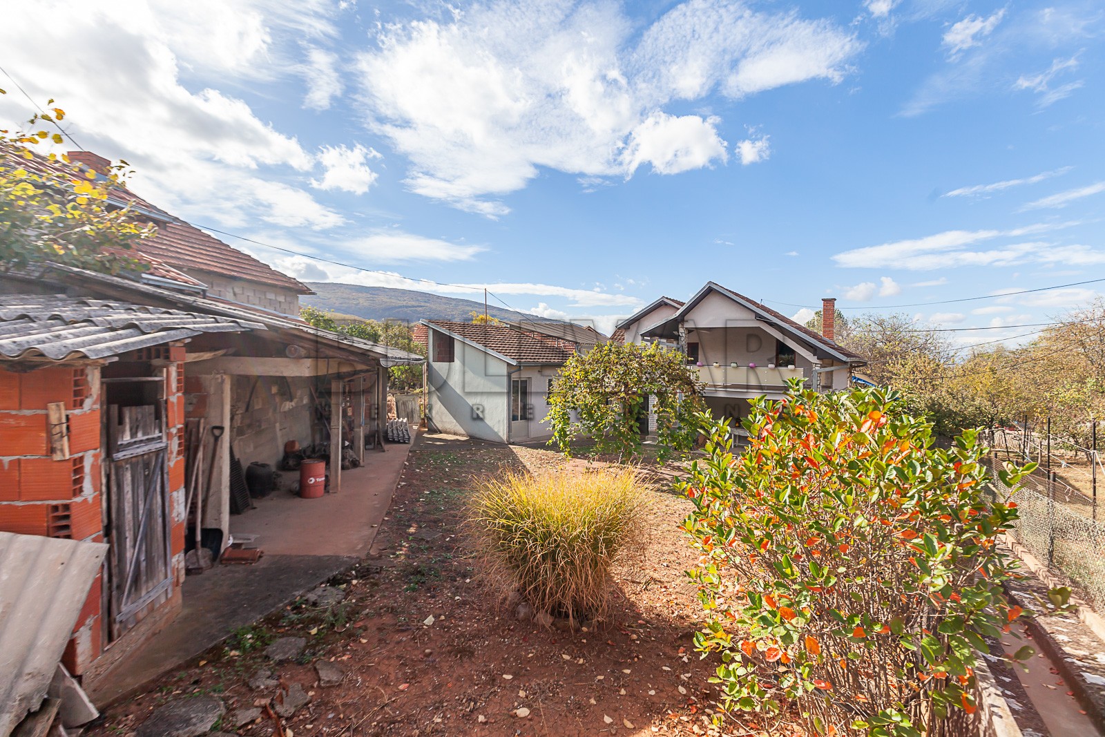 Trosobna kuća, 244 m2, Jelašnica, Železnička ID: p-010011 11