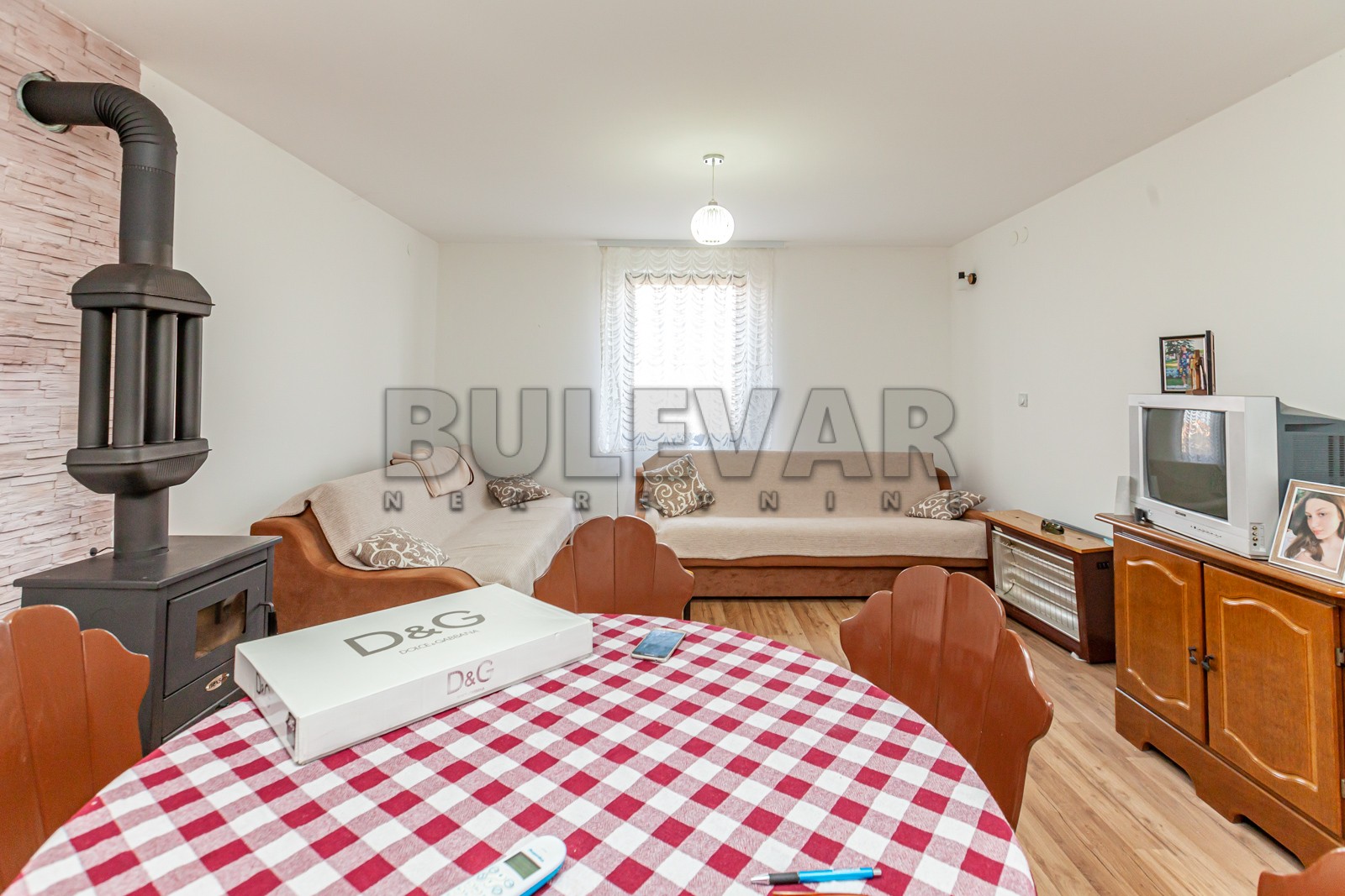 Trosobna kuća, 300 m2, Palilula, Novo selo ID: p-07097 16