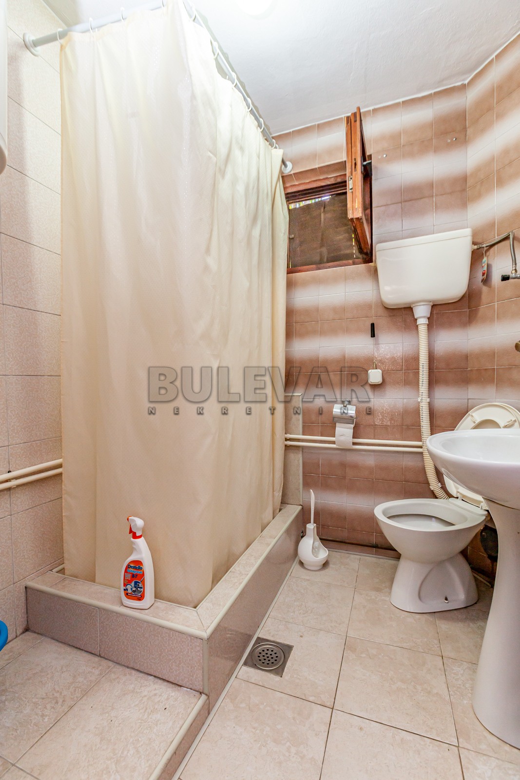 Trosobna kuća, 300 m2, Palilula, Novo selo ID: p-07097 11