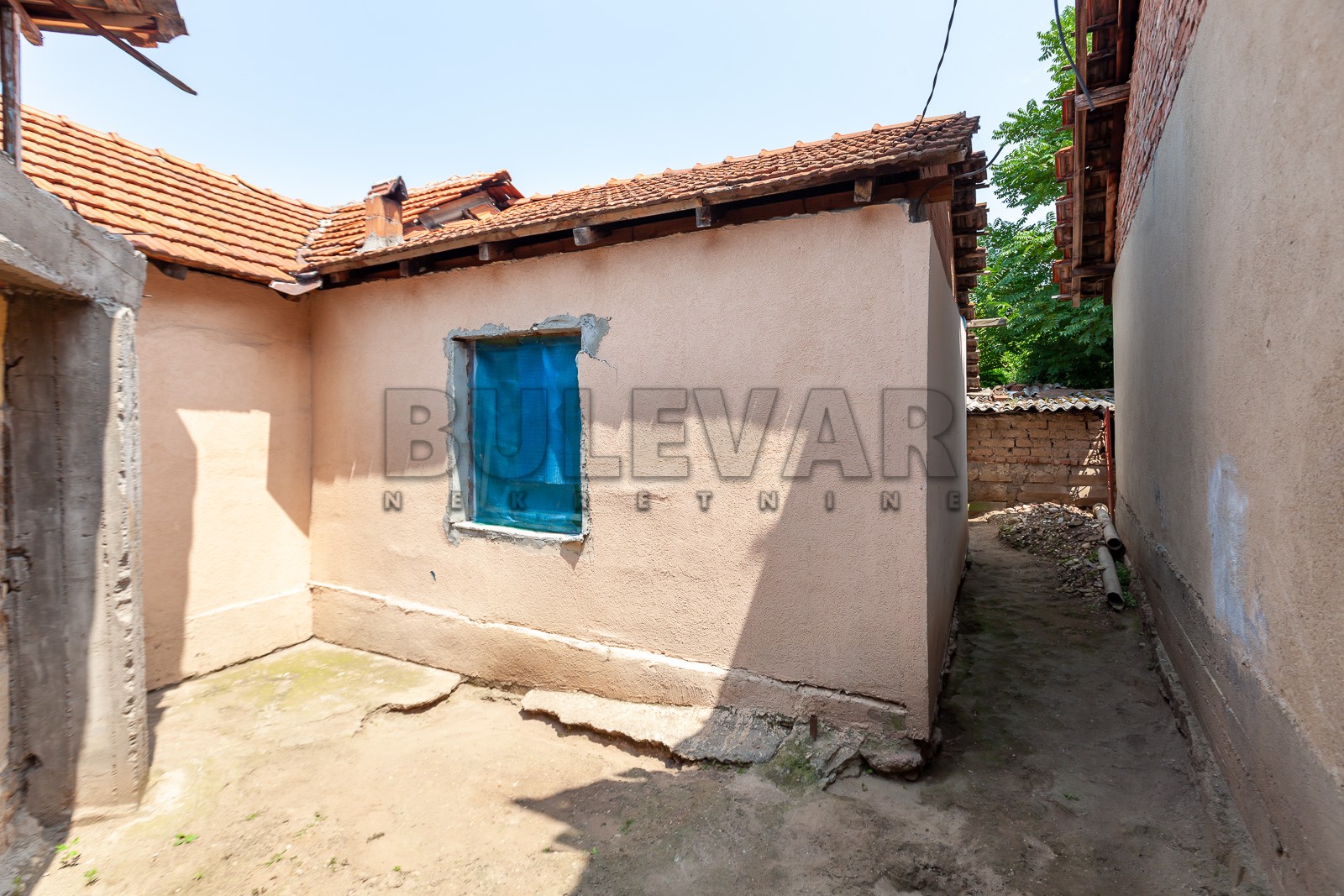 Trosobna kuća, 60 m2, Crveni krst, Blačka ID: p-09142 3