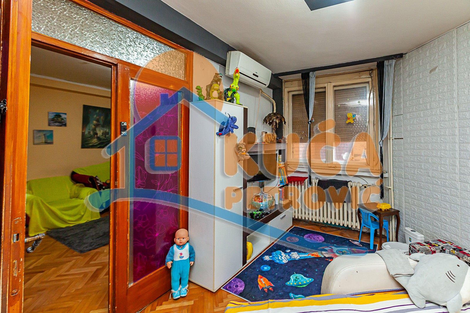 četvorosoban stan, 100 m2, Centar, Sinđelićev trg ID: p-010779 3