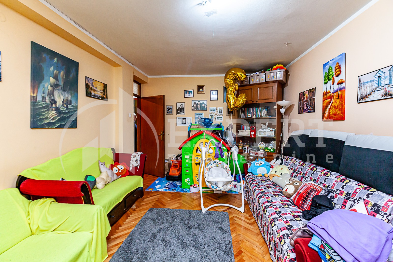 četvorosoban stan, 100 m2, Centar, Sinđelićev trg ID: p-010779 2