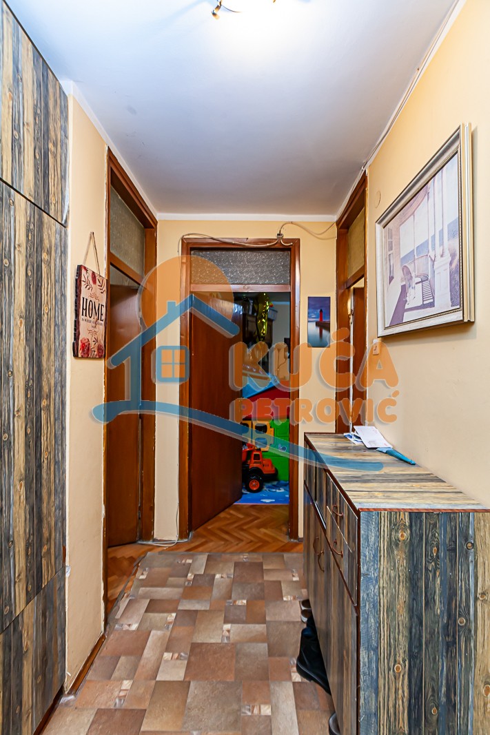 četvorosoban stan, 100 m2, Centar, Sinđelićev trg ID: p-010779 12
