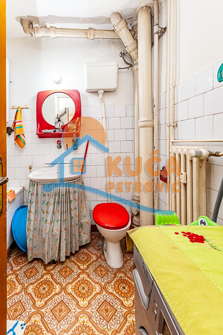 četvorosoban stan, 100 m2, Centar, Sinđelićev trg ID: p-010779 15