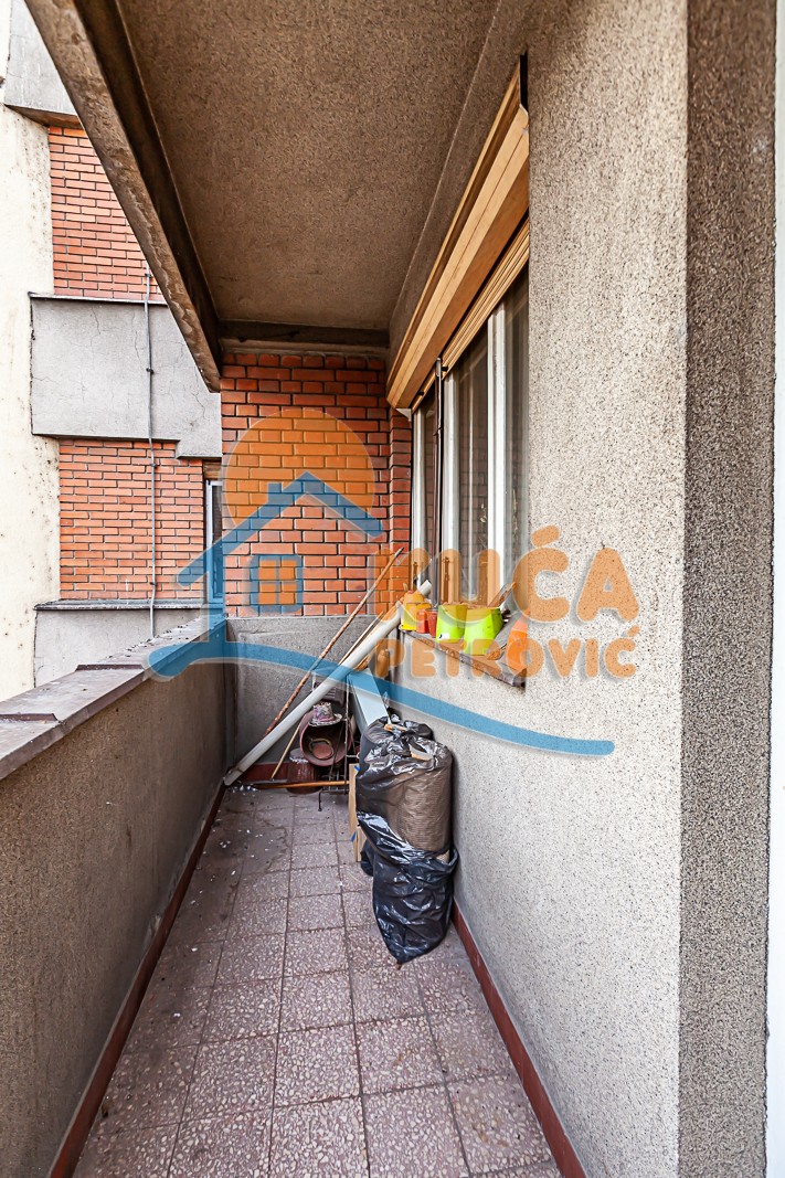 četvorosoban stan, 100 m2, Centar, Sinđelićev trg ID: p-010779 20