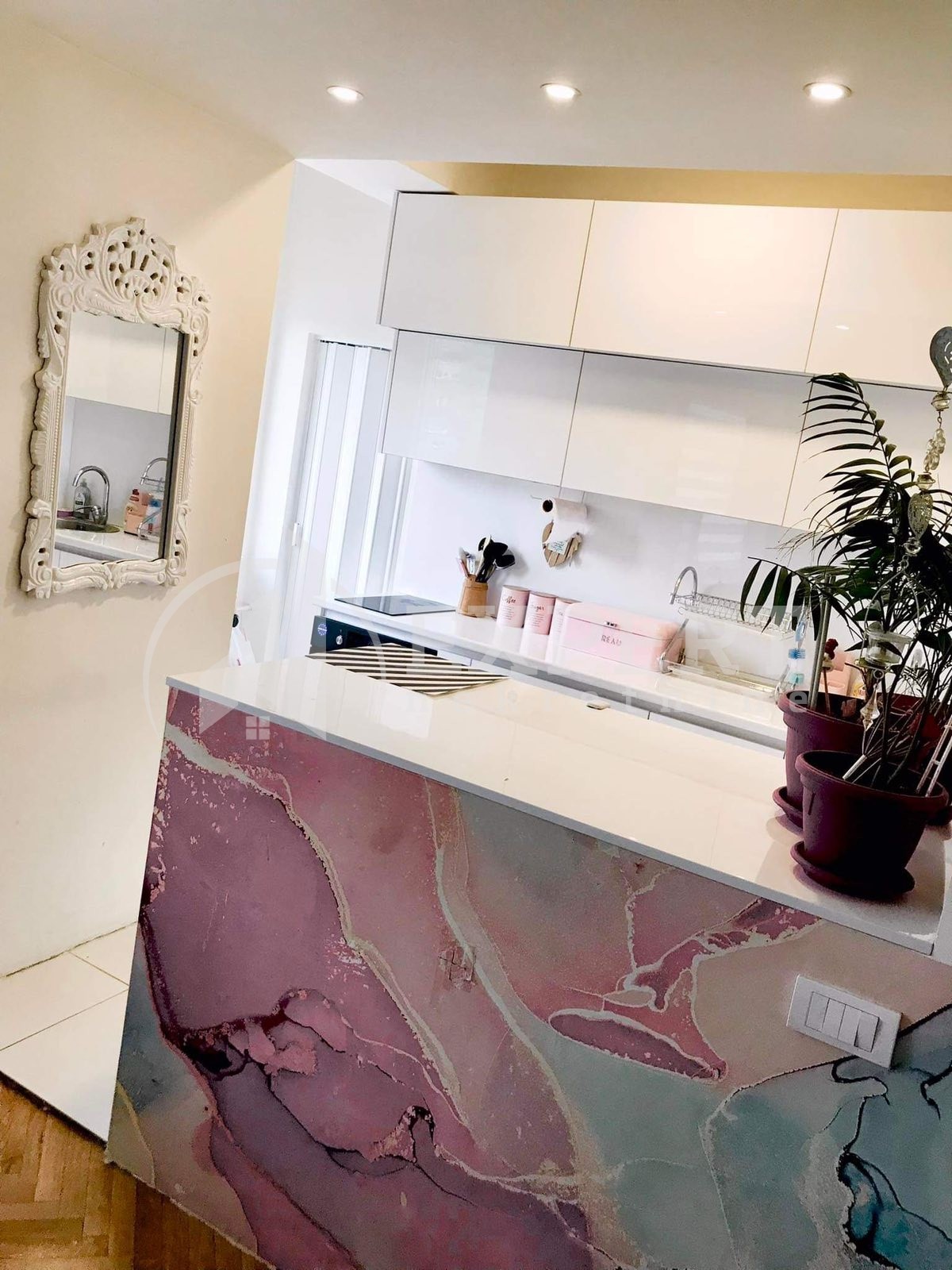 četvorosoban stan, 115 m2, Centar, Trg kralja Aleksandra Ujedinitelja ID: p-09148 10