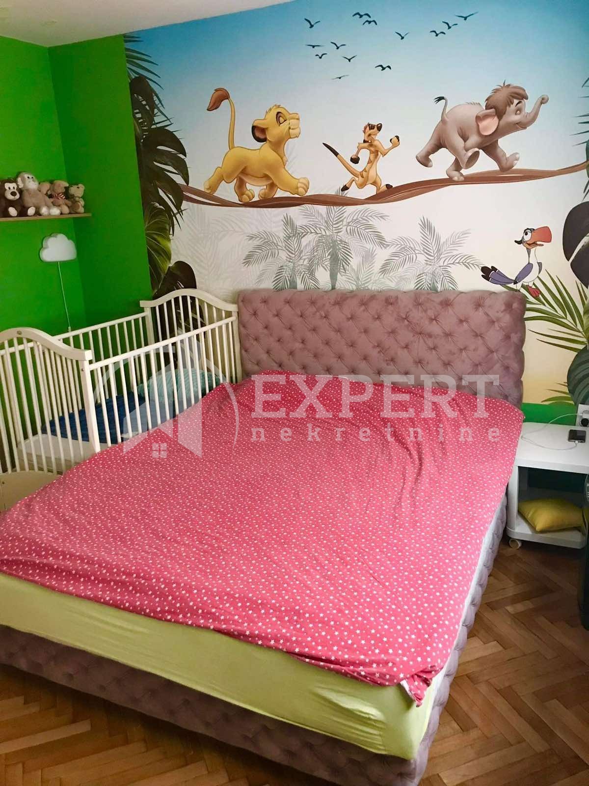 četvorosoban stan, 115 m2, Centar, Trg kralja Aleksandra Ujedinitelja ID: p-09148 13