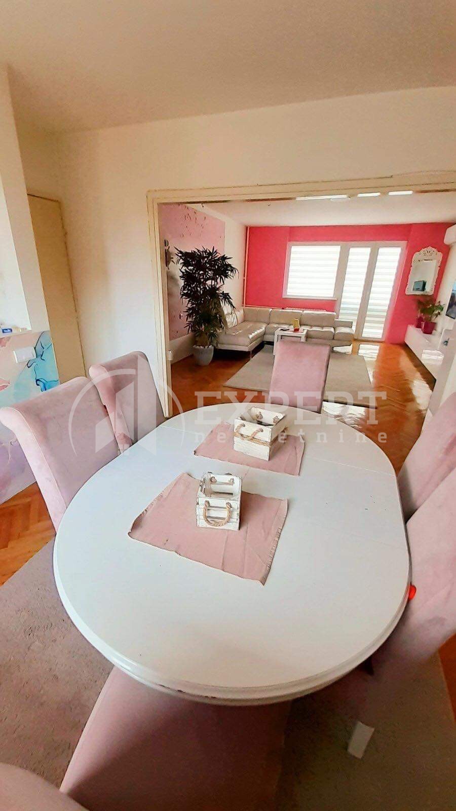 četvorosoban stan, 115 m2, Centar, Trg kralja Aleksandra Ujedinitelja ID: p-09148 6