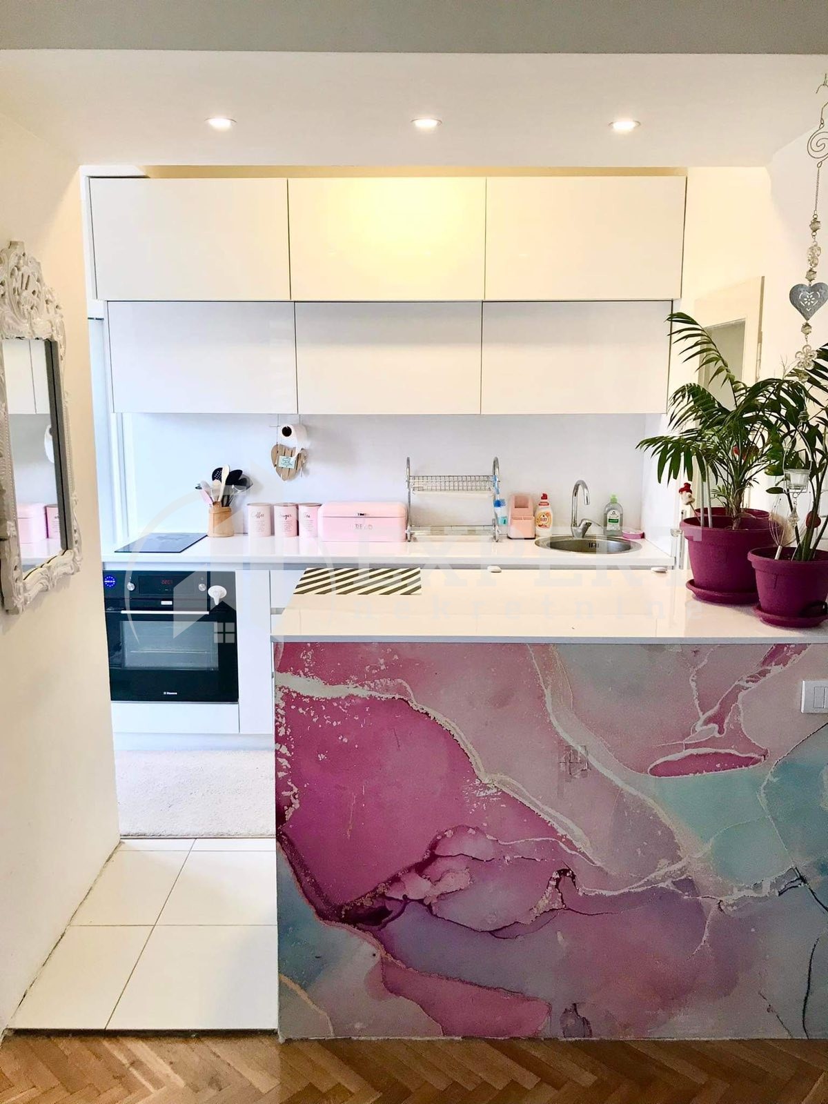 četvorosoban stan, 115 m2, Centar, Trg kralja Aleksandra Ujedinitelja ID: p-09148 9