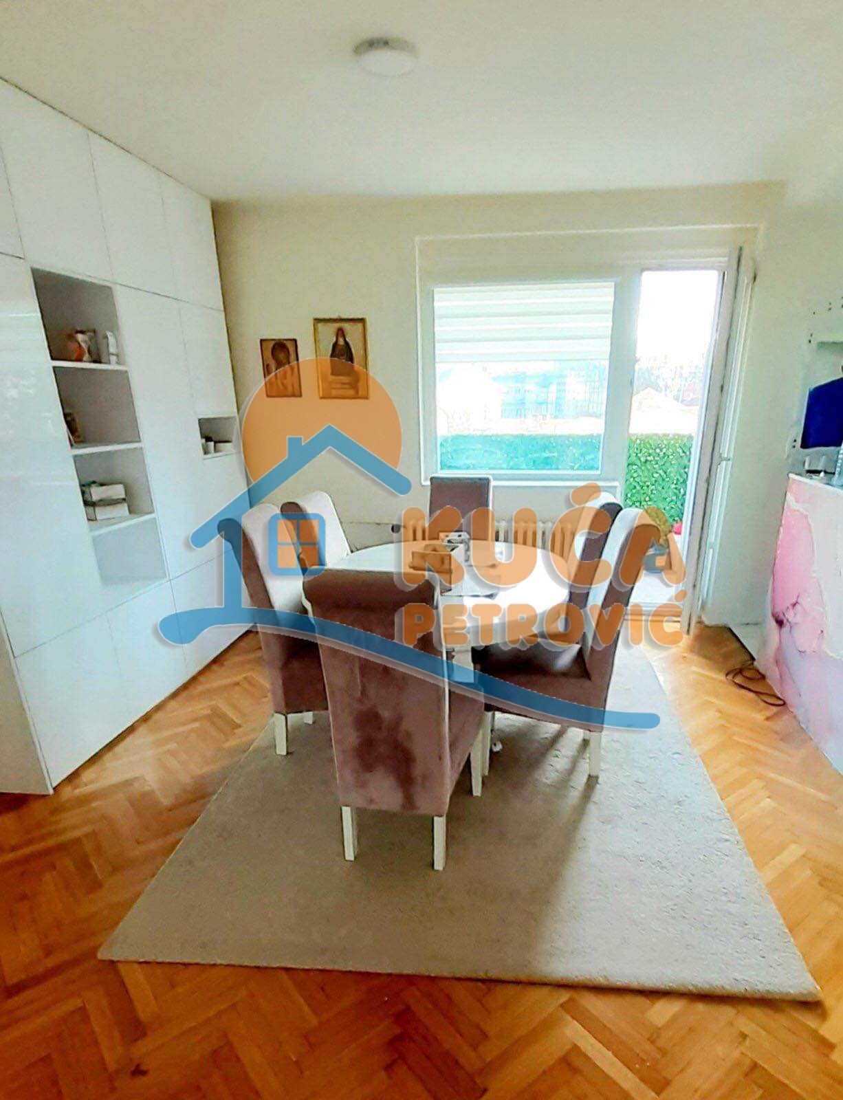 četvorosoban stan, 115 m2, Centar, Trg kralja Aleksandra Ujedinitelja ID: p-09148 3