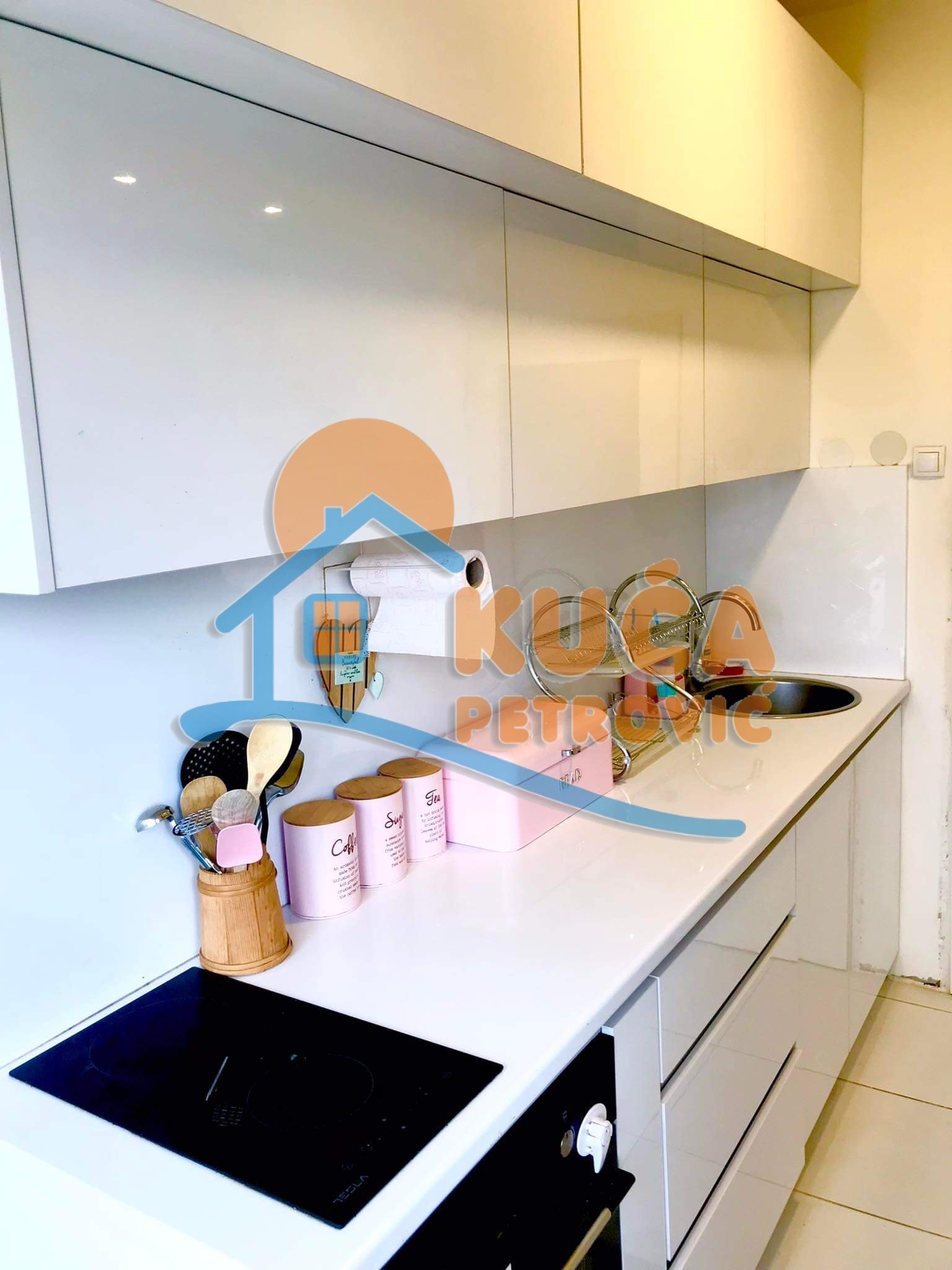 četvorosoban stan, 115 m2, Centar, Trg kralja Aleksandra Ujedinitelja ID: p-09148 12