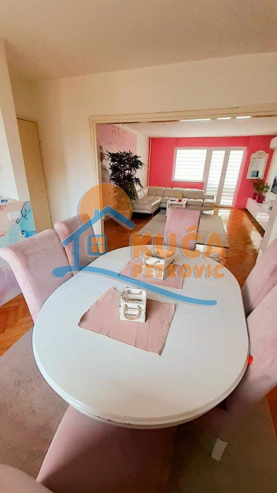 četvorosoban stan, 115 m2, Centar, Trg kralja Aleksandra Ujedinitelja ID: p-09148 6