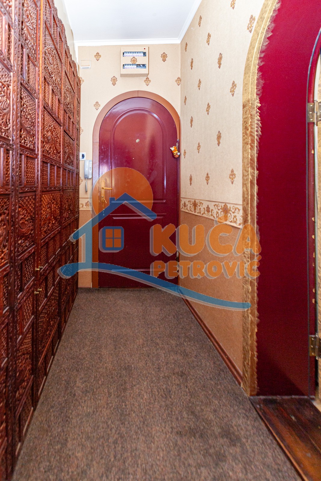 četvorosoban stan, 120 m2, Centar, Kralja Stefana Prvovenčanog ID: p-06061 24