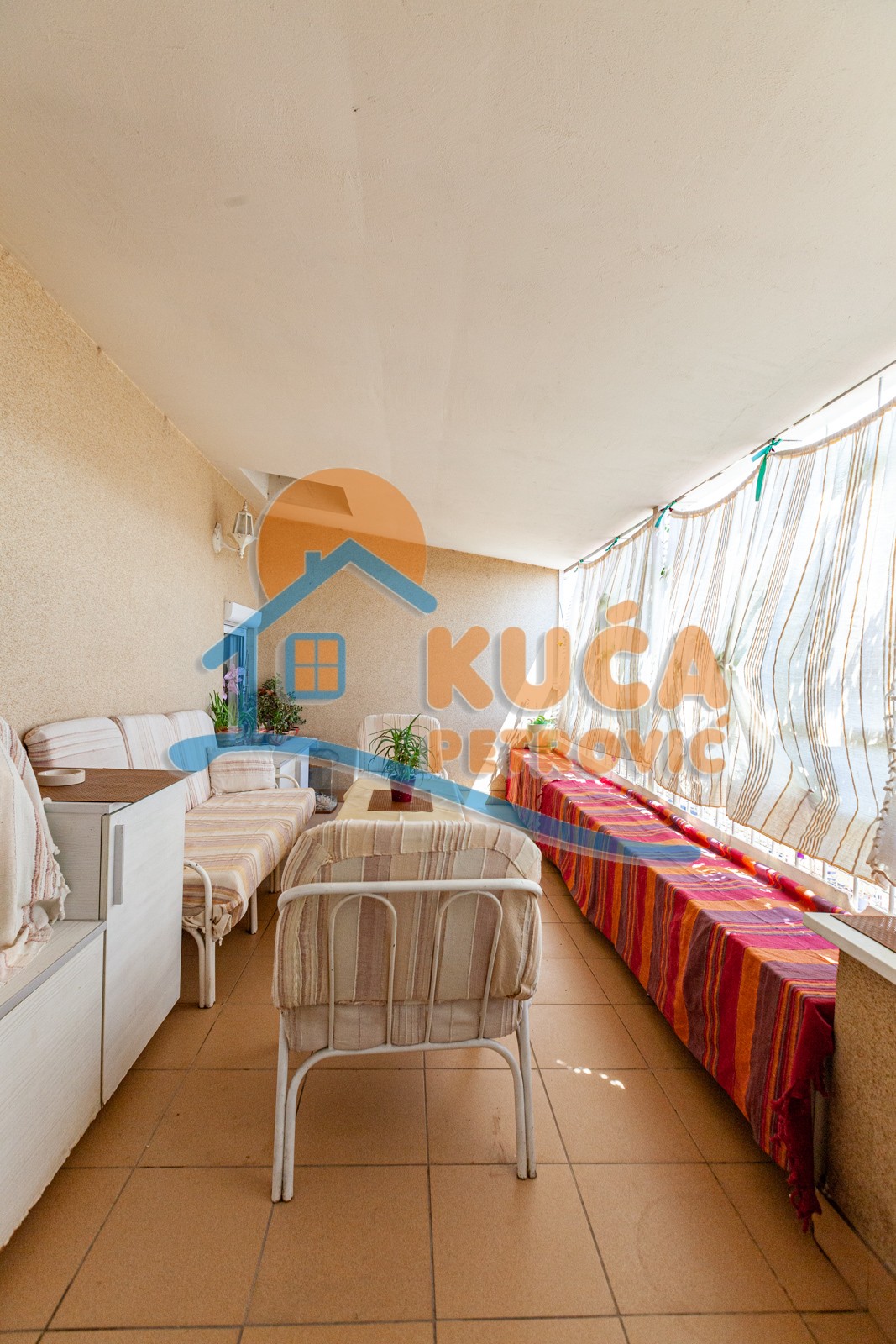 četvorosoban stan, 120 m2, Centar, Kralja Stefana Prvovenčanog ID: p-06061 13