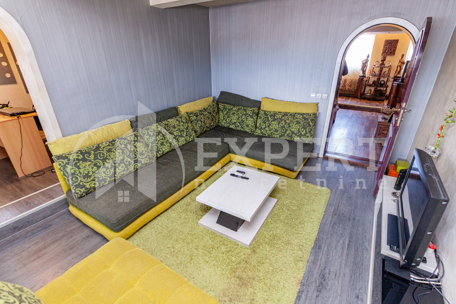 četvorosoban stan, 120 m2, Centar, Kralja Stefana Prvovenčanog ID: p-06061 20