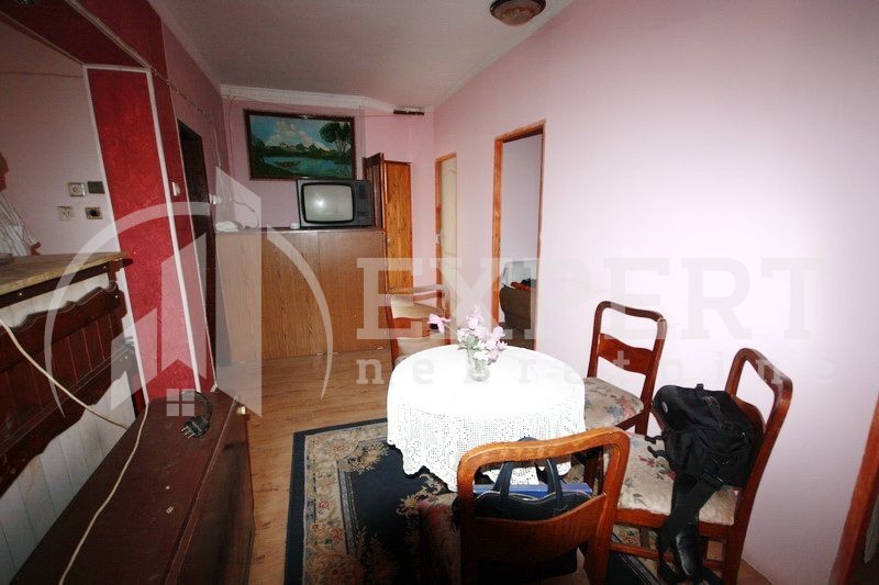 četvorosoban stan, 135 m2, Palilula, Dimitrija Tucovića ID: p-0678 2