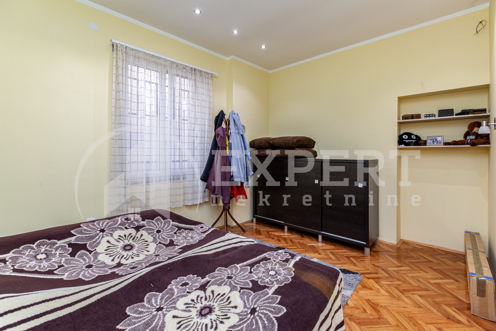 četvorosoban stan, 140 m2, Centar, Hajduk Veljkova ID: p-05419 19