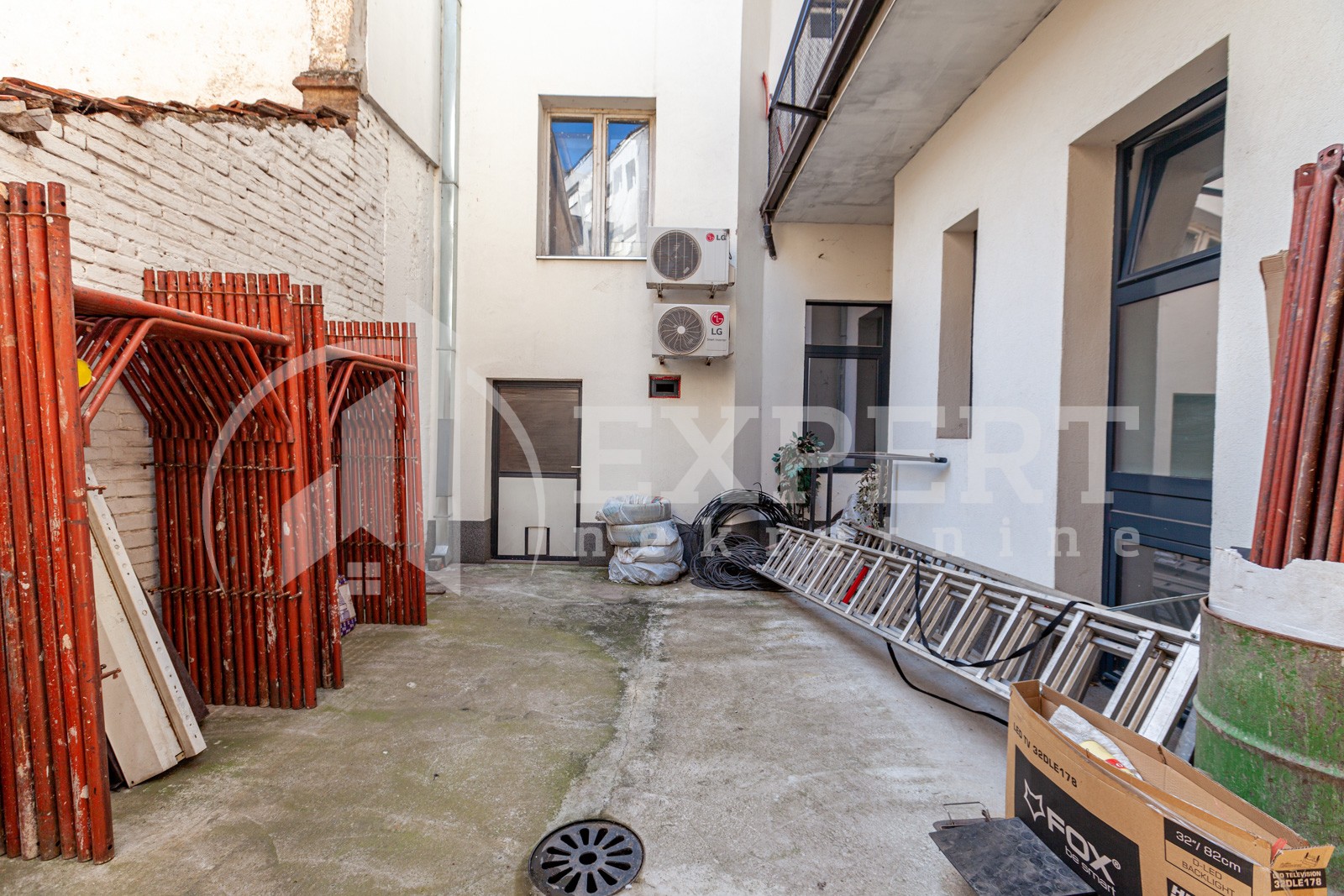 četvorosoban stan, 140 m2, Centar, Hajduk Veljkova ID: p-05419 21