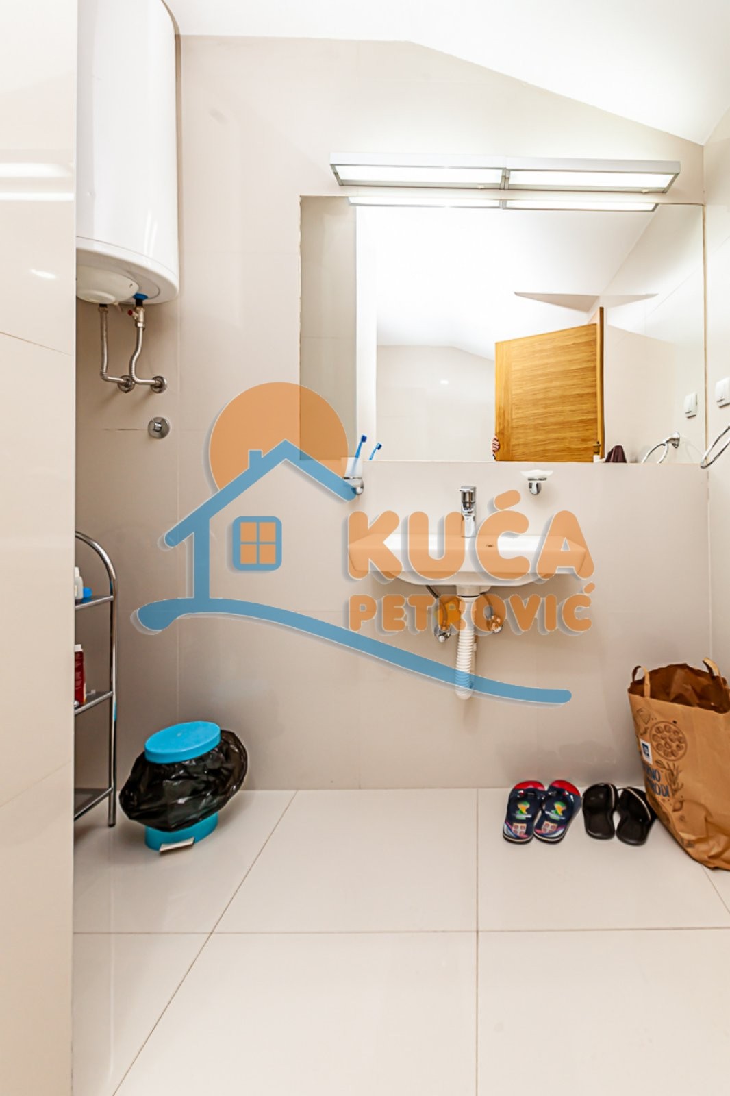 četvorosoban stan, 142 m2, Ćele kula, Nikole Kopernika ID: p-011262 14