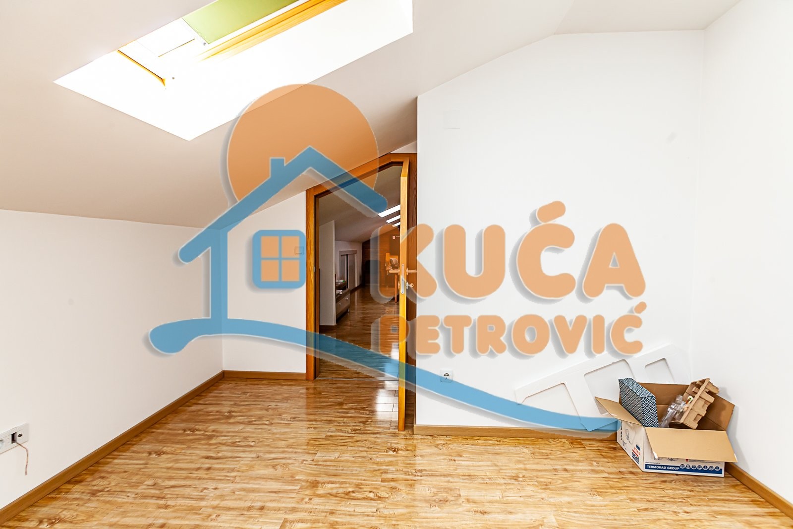 četvorosoban stan, 142 m2, Ćele kula, Nikole Kopernika ID: p-011262 16