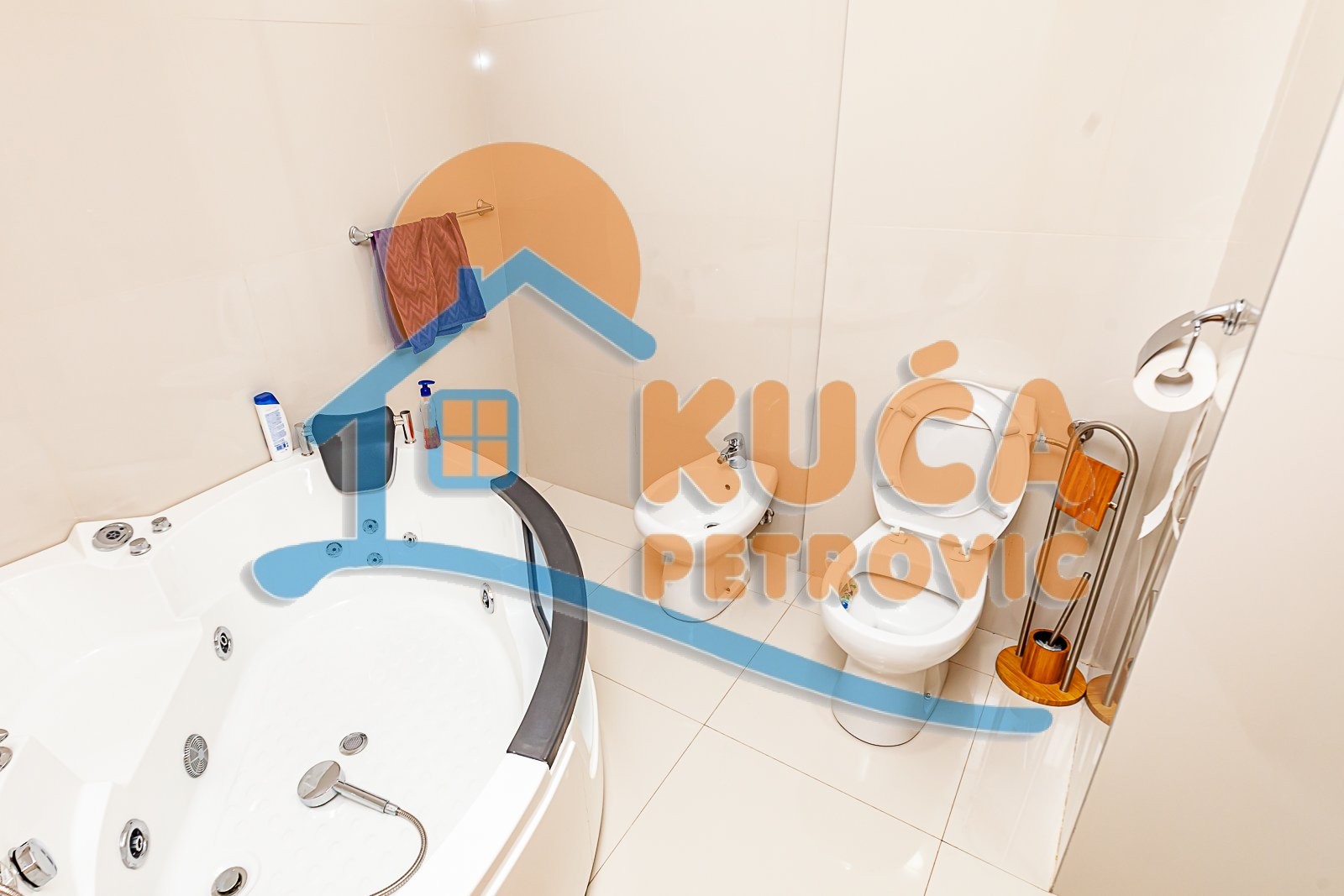 četvorosoban stan, 142 m2, Ćele kula, Nikole Kopernika ID: p-011262 17