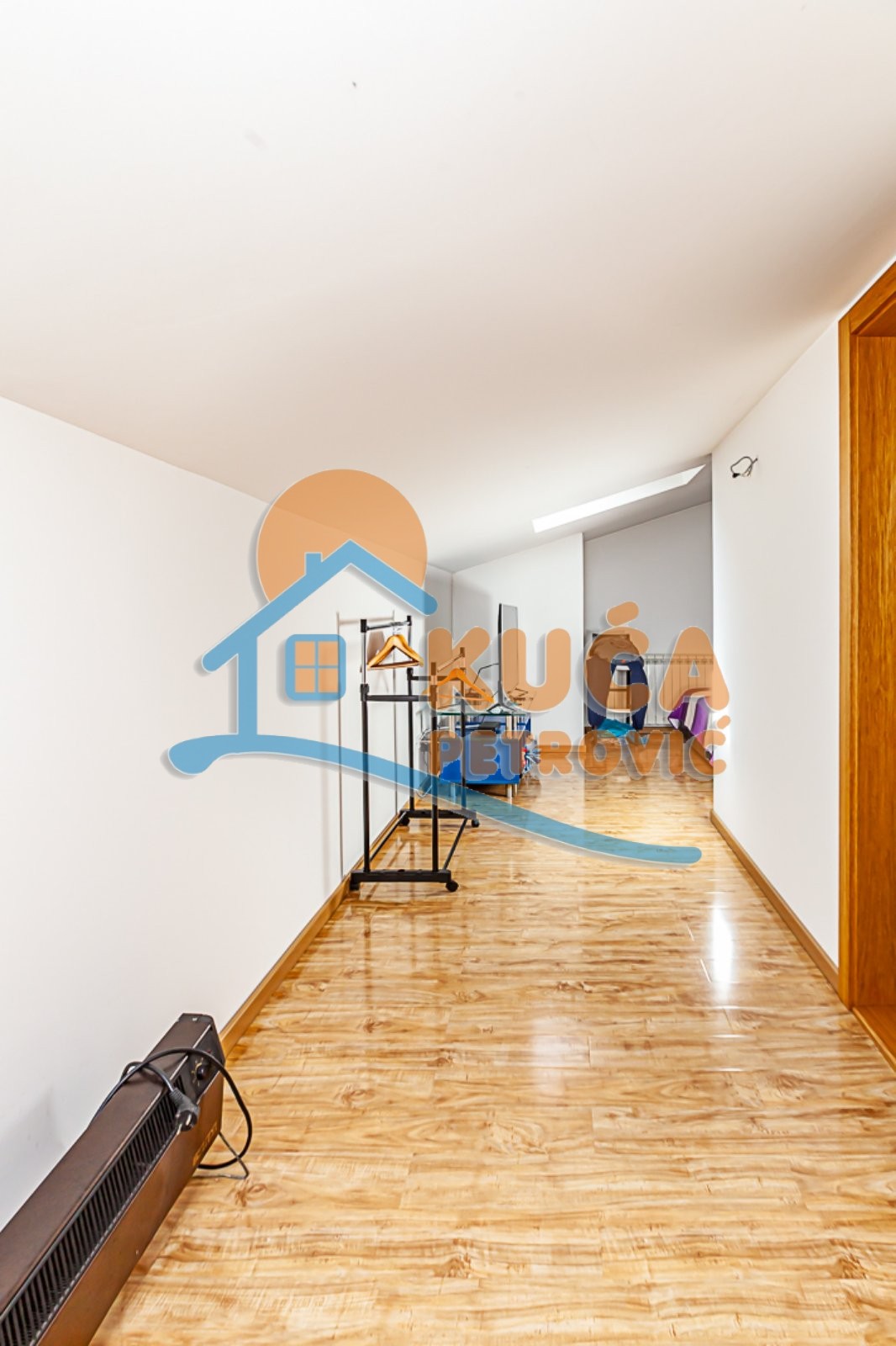 četvorosoban stan, 142 m2, Ćele kula, Nikole Kopernika ID: p-011262 20