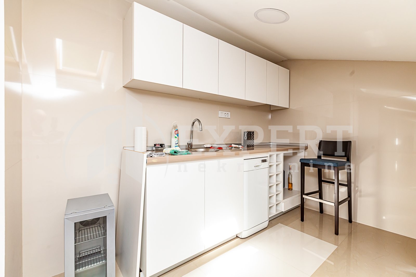 četvorosoban stan, 142 m2, Ćele kula, Nikole Kopernika ID: p-011262 5