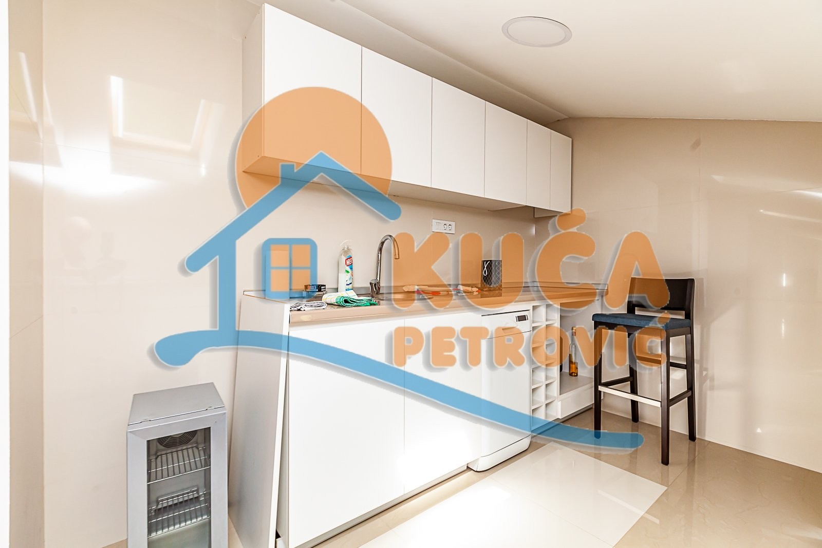 četvorosoban stan, 142 m2, Ćele kula, Nikole Kopernika ID: p-011262 5